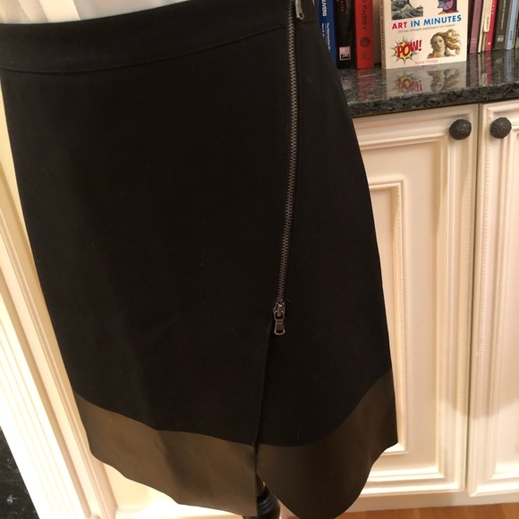 Club Monaco Faux Leather And Cloth Skirt - Picture 3 of 11